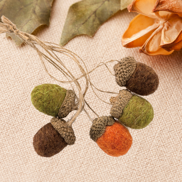 Multicolor Acorns Zoo Ornaments