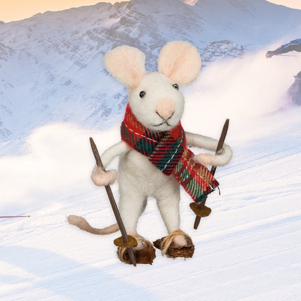 Skiing Mouse